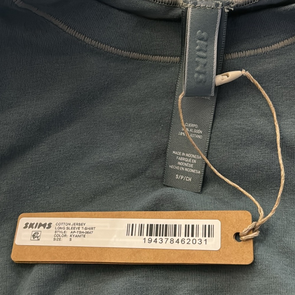 SKIMS Long Sleeve Top in Slate Gray - Picture 10 of 11